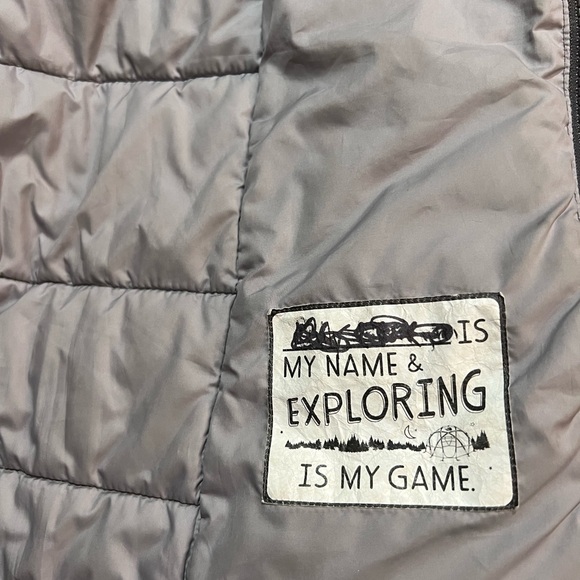 The North Face 550 Girl’s Puffer Jacket (Size M - 10/12) - Picture 9 of 12